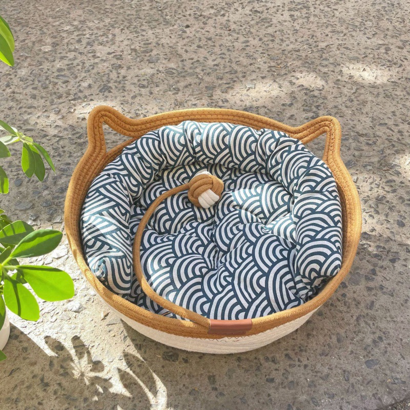 면 고양이 귀 + 장난감 공 + 물고기 무늬 쿠션 + 베개