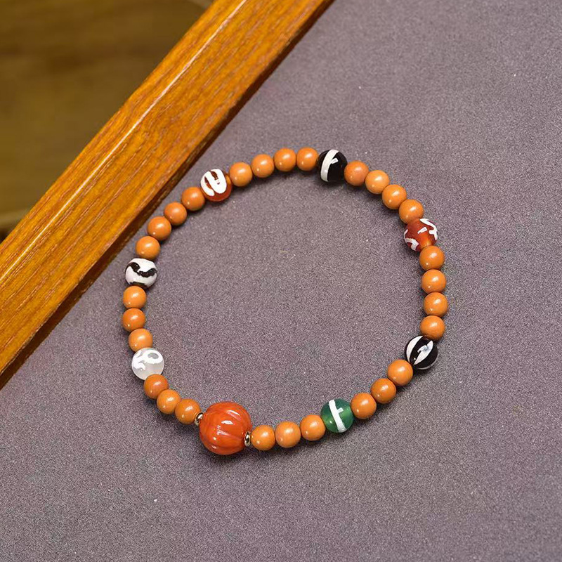 Bracciale di pietre dure naturali per energia ed equilibrio_voghion.com