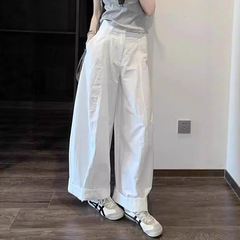 薄くてゆったりとしたファッショナブルなストレートパンツ女性用 2025 夏の新しいスタイルの怠惰でリラックスした白い作業服ワイドレッグパンツトレンディ