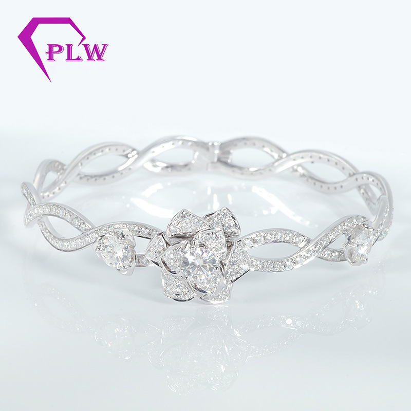 European and American fashion bracelet women 14K gold diamond bracelet moissanite diamond flower opening bracelet banquet bracelet wholesale