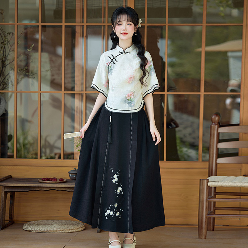 New Chinese-Style Suzhou Qipao with a Modern Twist, Young Women's High-End Tops, Women's Clothing Sets, Dresses for Summer New Chinese-Style Suzhou Qipao with a Modern Twist, Young Women's High-End Tops, Women's Clothing Sets, Dresses for Summer