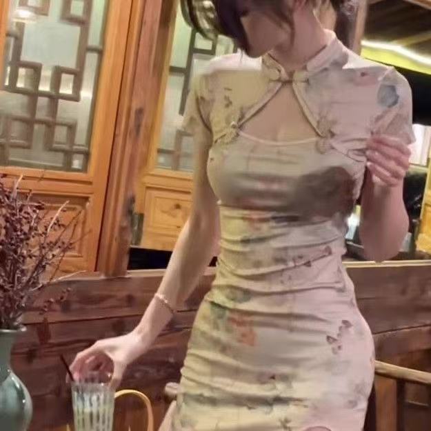 Daily Improved Cheongsam Dress for Women 2025 New Retro Printed Slim Slim Sexy Slit Elegant Long Skirt