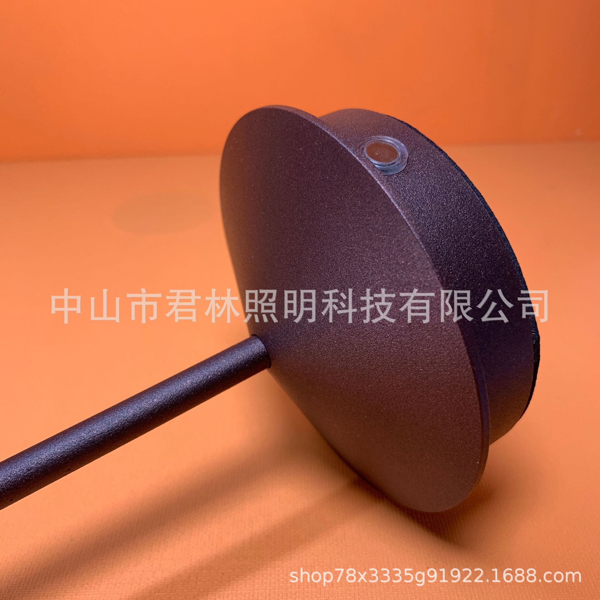 Lámpara de mesa de seta transfronteriza moderna lámpara de mesa de bar europea y americana lámpara de mesa de detección táctil de carga lámpara de mesa de seta de aguja