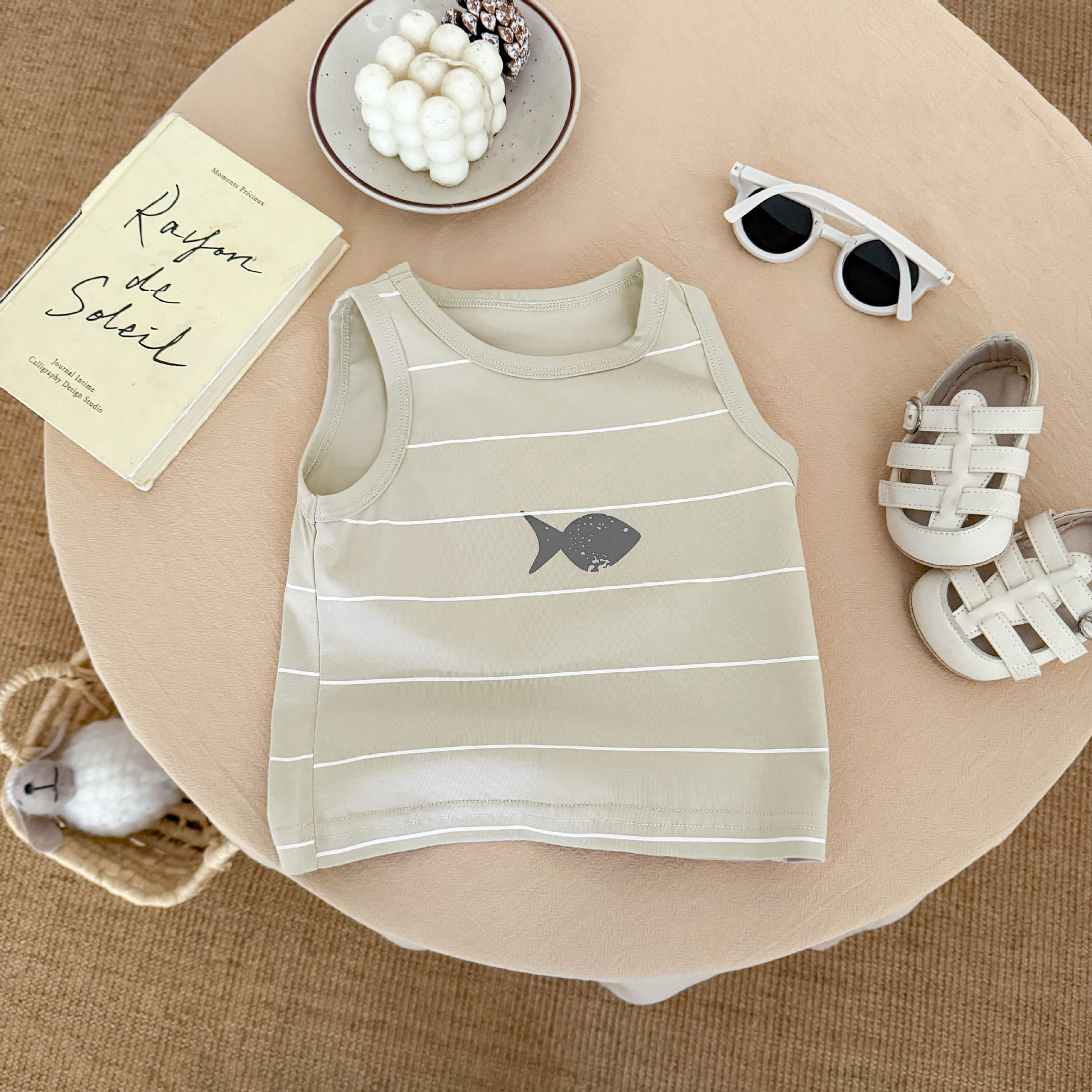 Chaleco a rayas para niños 2025 verano nueva ropa de bebé chaqueta delgada sin mangas casual para bebés camiseta fresca