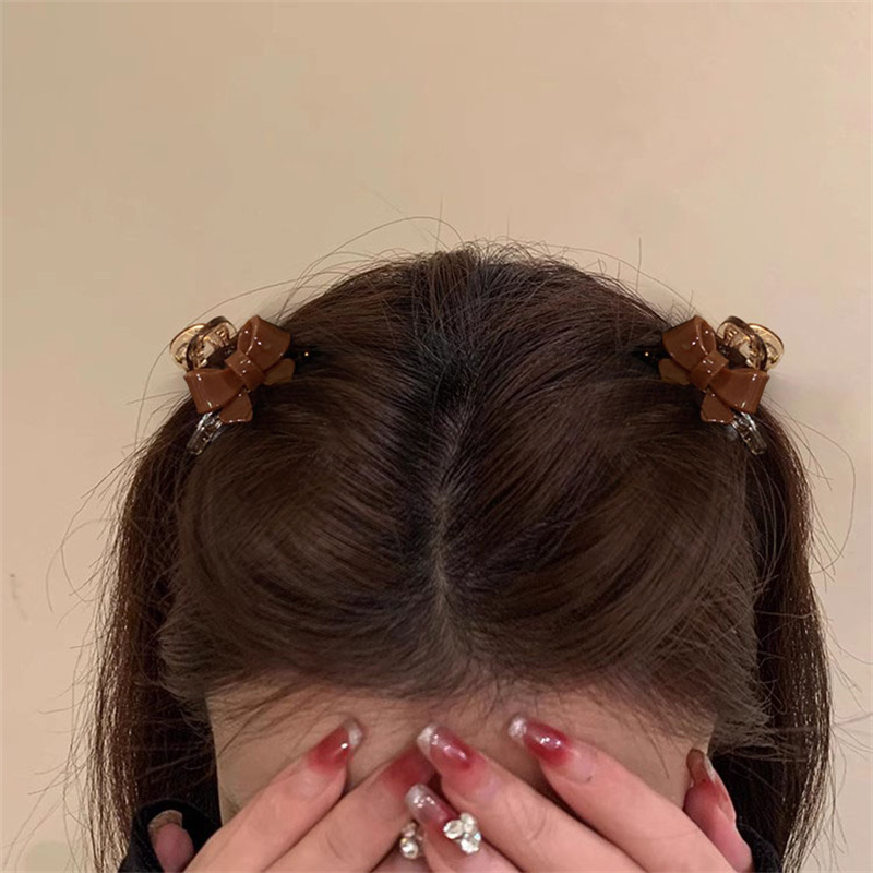 Juge tierno ~ dulce y lindo arco marrón pequeño raspado clip de mar para reducir la edad de las niñas clip de tiburón rojo clip de pelo