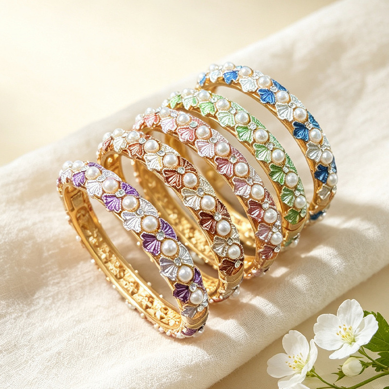 New Chinese-style multi-color butterfly pearl cloisonné bracelet, light luxury jewelry, a gift for girlfriends in physical stores New Chinese-style multi-color butterfly pearl cloisonné bracelet, light luxury jewelry, a gift for girlfriends in physical stores
