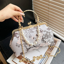 单肩斜挎古风搭配旗袍包跨境包复古中国风珍珠手提成品口金女包