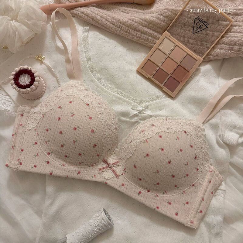 Wholesale Strawberry Mochi Gentle Pure Desire Girl Lace Floral Underwear Women's Small Breast Push-Up Bra Without Rims