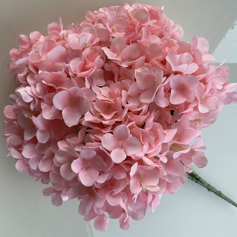 毛布5頭のフランスのアジサイは、ホテルの結婚式の生け花を飾って多色のアジサイの花の花束を卸売りします。|undefined