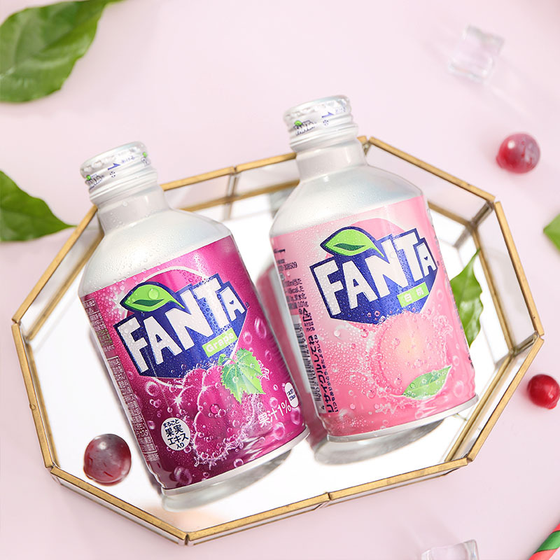 Japanese imported celebrity bullet Cola Fanta grape juice white peach flavor carbonated beverage 300ml refreshing drink