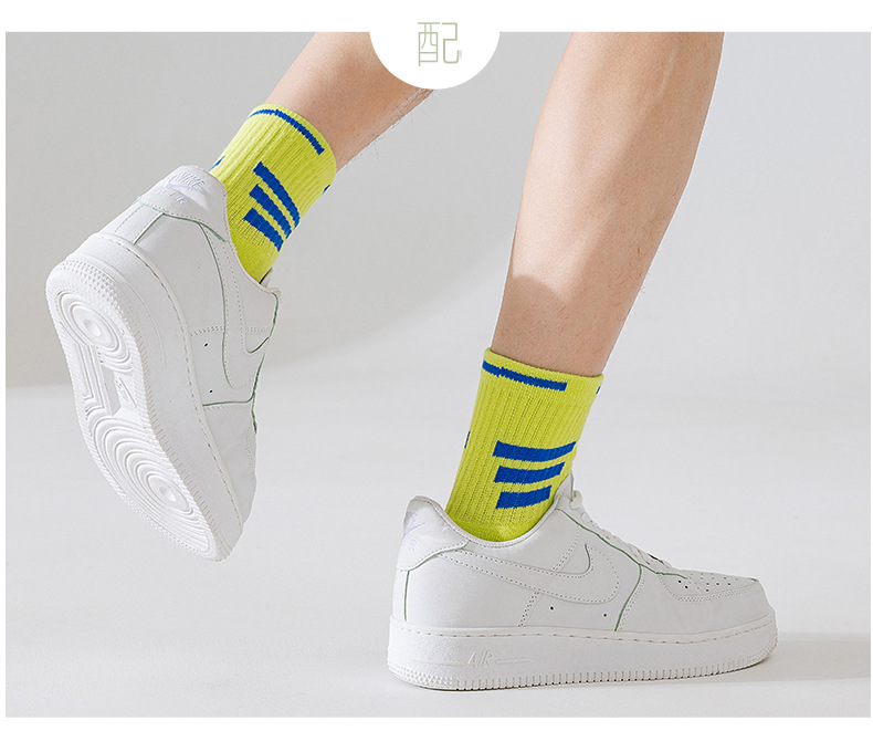 A Pair Quantity Outdoor, Training, Sports Occasion Non-Slip Function Basic Unisex Color Block Cotton Crew Socks A Pair