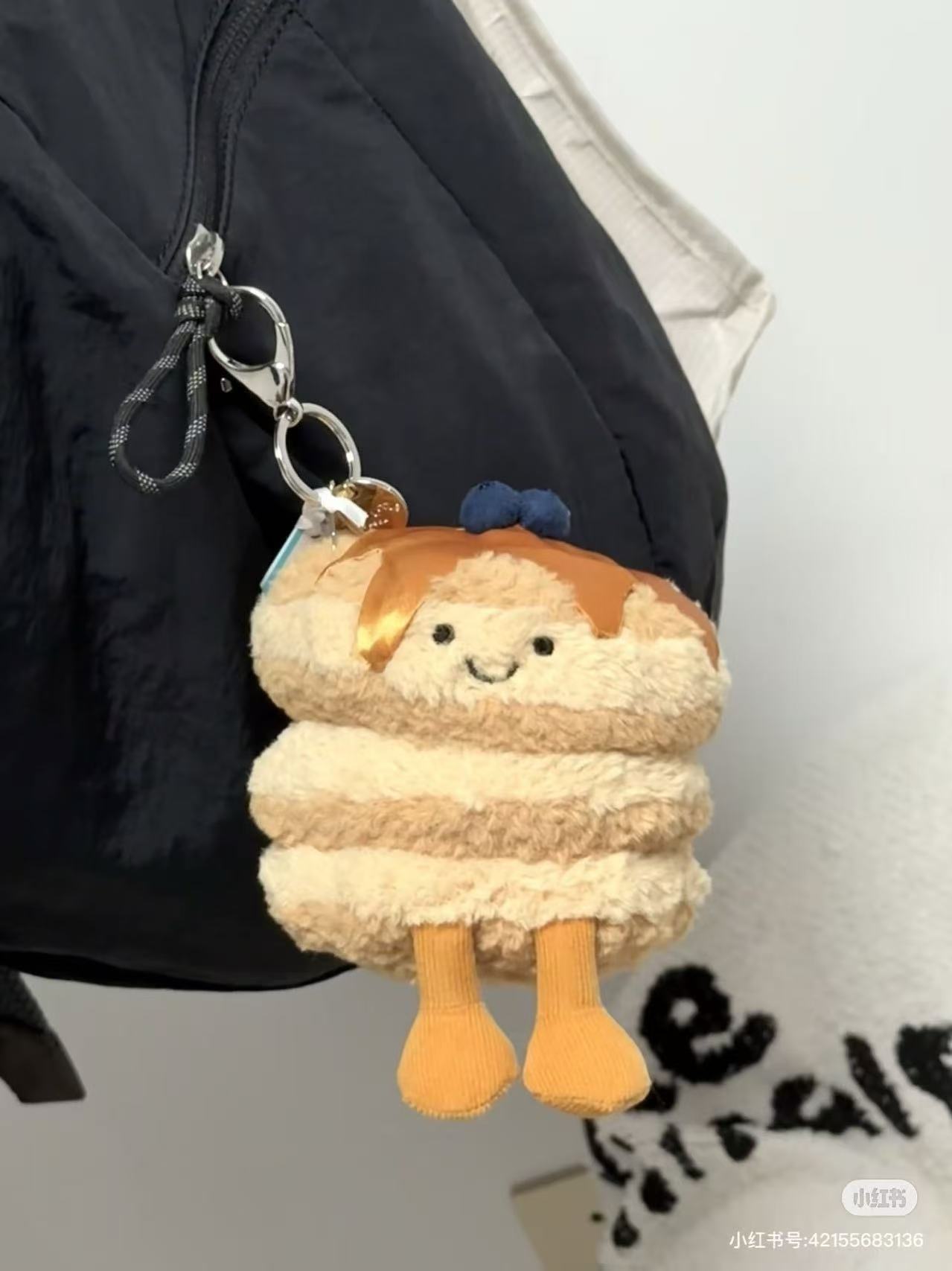 Waffle pendant