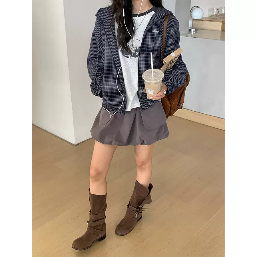 广州黄峥早秋穿搭上衣休闲格子连帽拉链上衣宽松显瘦短外套530893