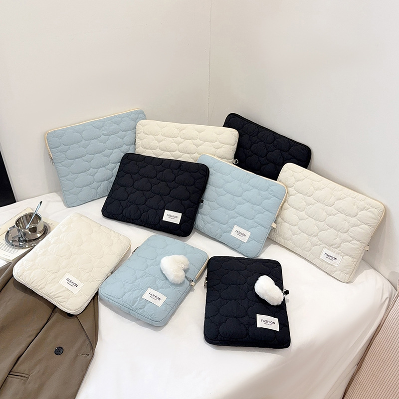 La versión coreana de nicho de moda simple bolsa de almacenamiento para mujeres 2026 verano nuevo lindo y fresco bolso de tableta de color caramelo