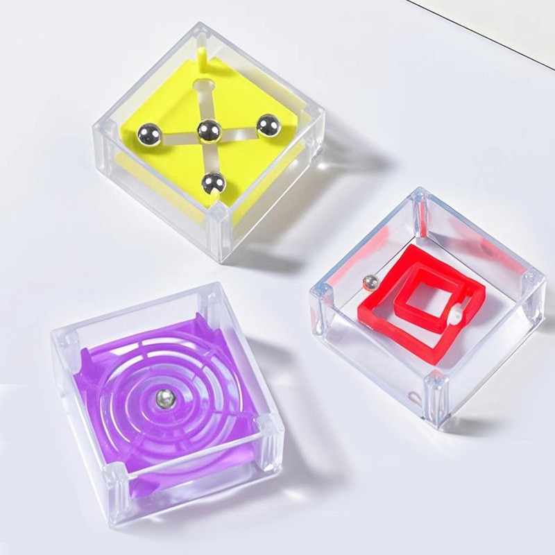 Descomprimir rompecabezas transfronterizos venta caliente mini caja cuadrada equilibrio ball-walking laberinto ball-rolling laberinto juegos de alivio de presión creativo de mano