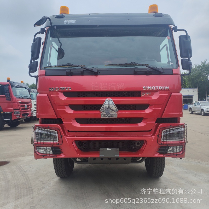 Cross-border export of a brand new China Heavy Duty Truck Howo dump truck with 430 horsepower, 5.6 cubic meters cargo box, 6x4 rear eight-wheel drive