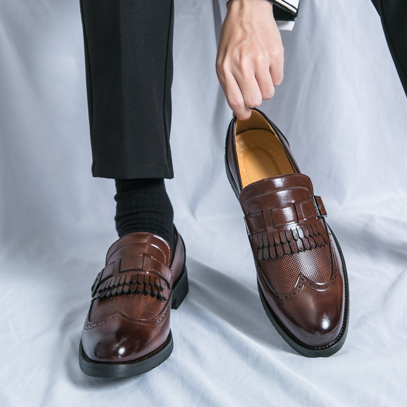 Zapatos de cuero de bordas grandes de hombre 38 - 48 yardas 2024 primavera y otoño nuevos vestidos de negocios zapatos de boda de novio