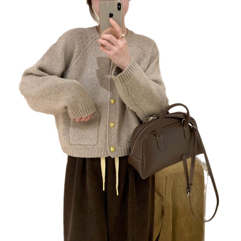 2024 otoño nuevo estilo coreano pequeño estilo de moda suéter de botón de oro cardigan temperamento dulce corto abrigo de punto image 6