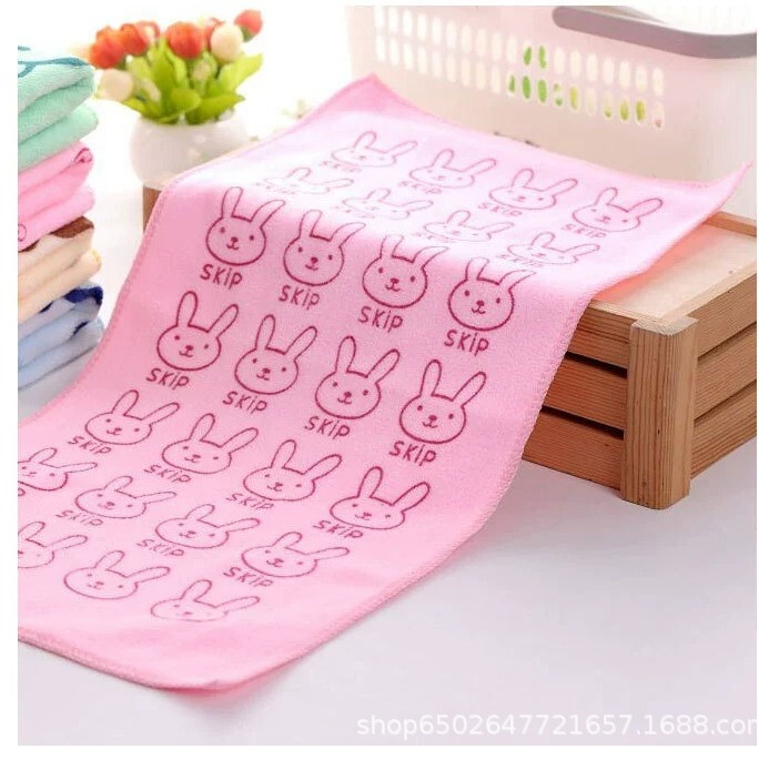 Factory wholesale microfiber printed towel 25*50 children's towel cartoon absorbent lock small towel gift towel