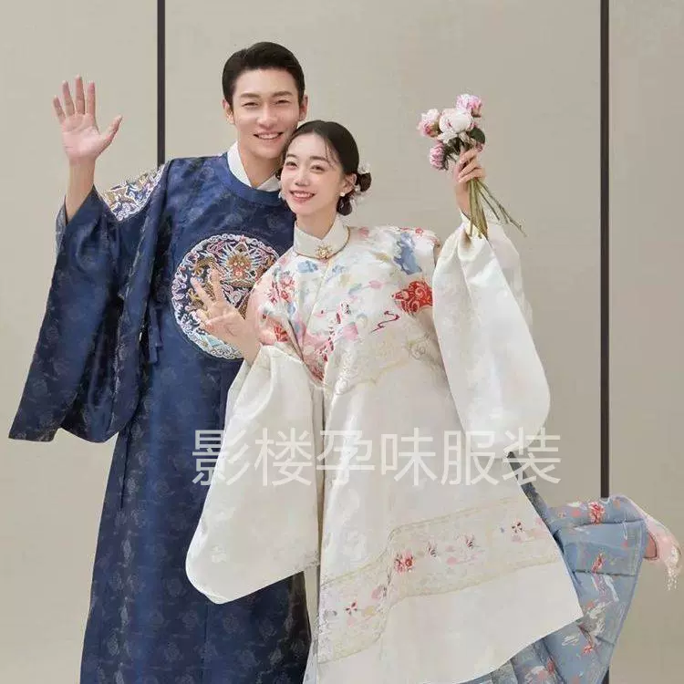 情侣主题新款拍照服装影楼夫妻婚纱摄影明制立领印花古风汉服套装
