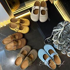 編み物の透かし彫りの包頭の半スリッパの女性は2025新型の夏にスカートの森系を合わせてカジュアルなサンダルを着ます。