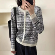 费尔岛复古提花针织开衫女秋冬新款宽松短款毛衣外套厚款外搭上衣