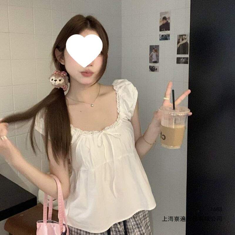 Gentle Lace-Up White Short-Sleeve Shirt with Elegant Design, Sweet and Youthful Style, New Summer 2025 Loose-Fitting Top