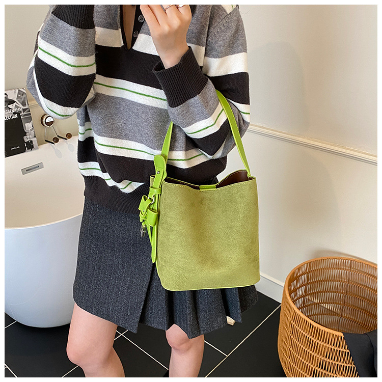 2025 New Matte Suede Mother-Daughter Bucket Bag For Women, Niche Luxury Large Capacity Retro Shoulder And Crossbody Bag - Thumbnail 2