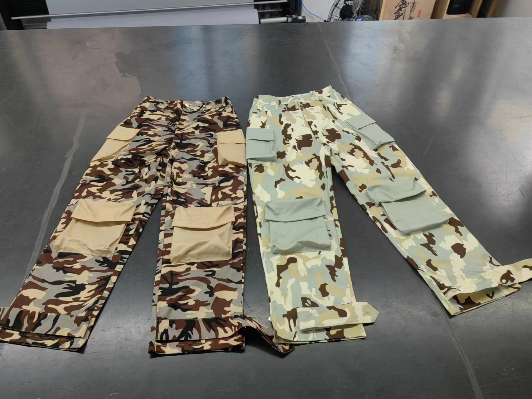 Ropa de mujer, mono holgado de cintura alta con estampado de camuflaje, con múltiples bolsillos, estilo urbano_voghion.com