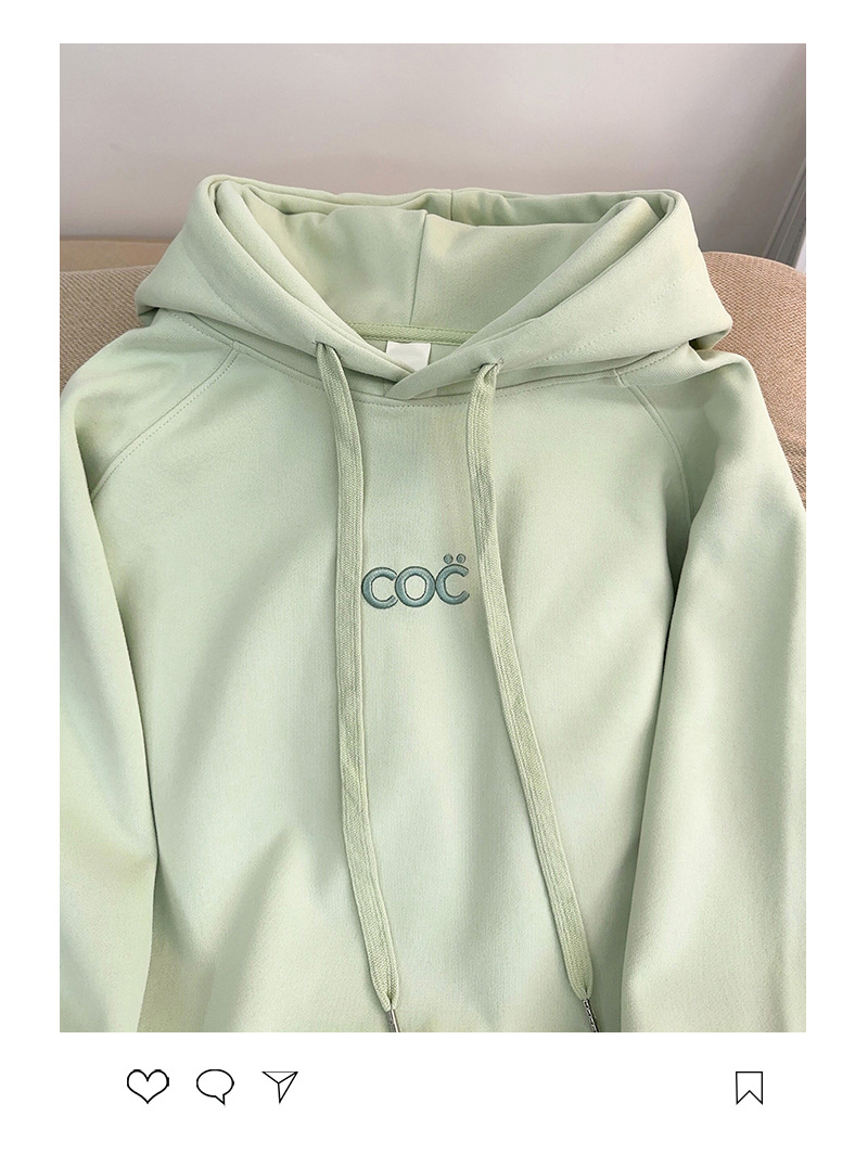 Women’s Turtleneck Sweatshirt Image 5