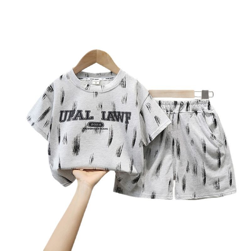 7140 Ropa para niños Traje casual para niños Verano 2025 Nuevo estilo Cool y guapo Camiseta de manga corta para niños Traje de dos piezas para bebés