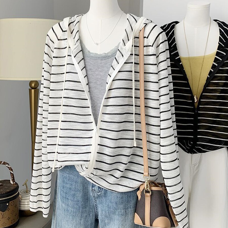 1.0-150kg Plus Size Lazy Style Striped Hooded Knitted Sun Protection Shirt for Women Summer Thin Breathable Loose Top Jacket 1.0-150kg Plus Size Lazy Style Striped Hooded Knitted Sun Protection Shirt for Women Summer Thin Breathable Loose Top Jacket