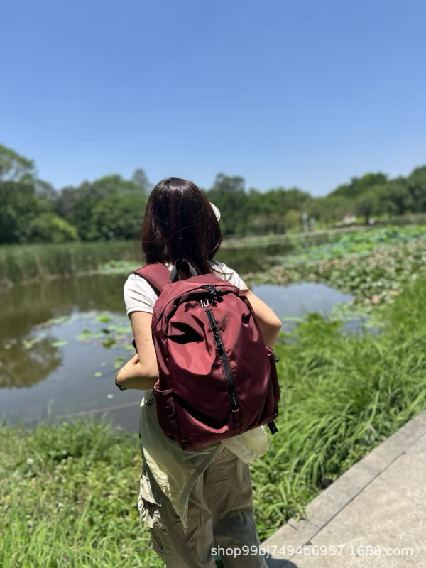 露露简约休闲大双肩包大容量户外登山双肩背包时尚百搭男女情侣款|undefined