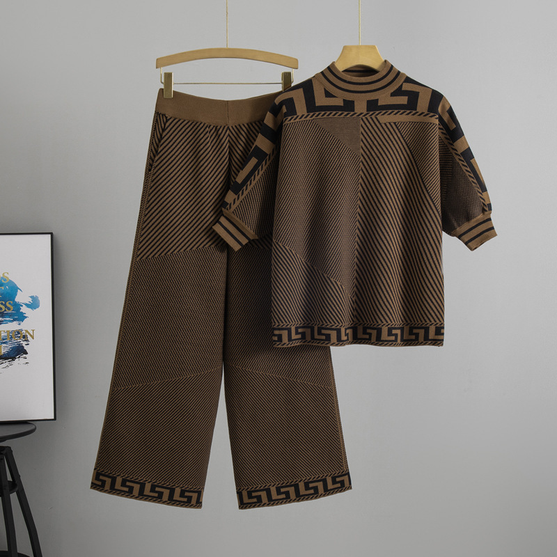 European and American Style Fashionable Women's Half-Sleeved Knitwears, Wide-Leg Pants, Spring & Fall Casual, Age-Reducing, Fashionable and Elegant Two-Piece Set