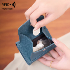 国境を越えたレイシの小さな財布の新しいRFIDの短いタイプはコインの収納袋のファッションのシンプルな女性の財布を覆います。