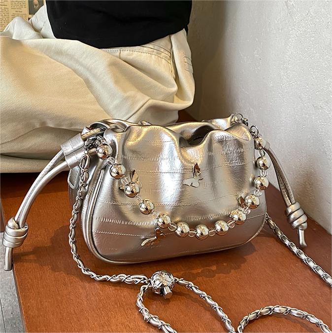 Nicho de moda bolso de mano con cuentas para mujeres 2024 verano nuevo estilo de moda bolso de hombro de aire extranjero de alta calidad bolso de cubo