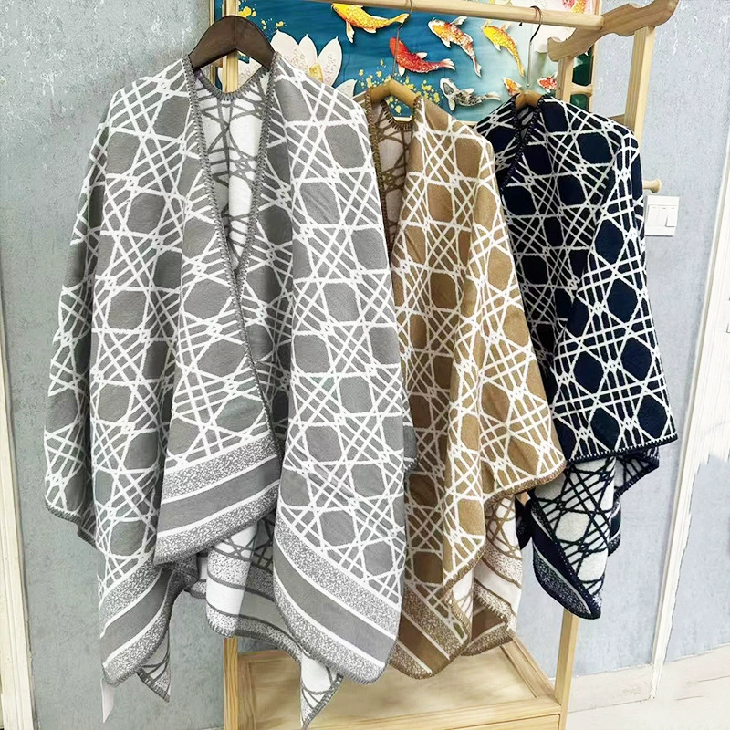 Накидка с разрезом F и буквой 2024, модная и универсальная осенне-зимняя теплая накидка для микробизнеса, прямая трансляция, внешняя европейская и американская накидка