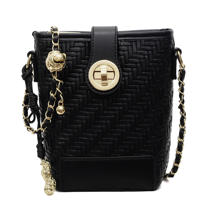 Versión coreana de la bolsa de teléfono móvil Xiaoxiangfeng 2025 nuevo bolso de cadena bolso de hombro tejido retro bolso de mensajero de todo fósforo de moda mujer