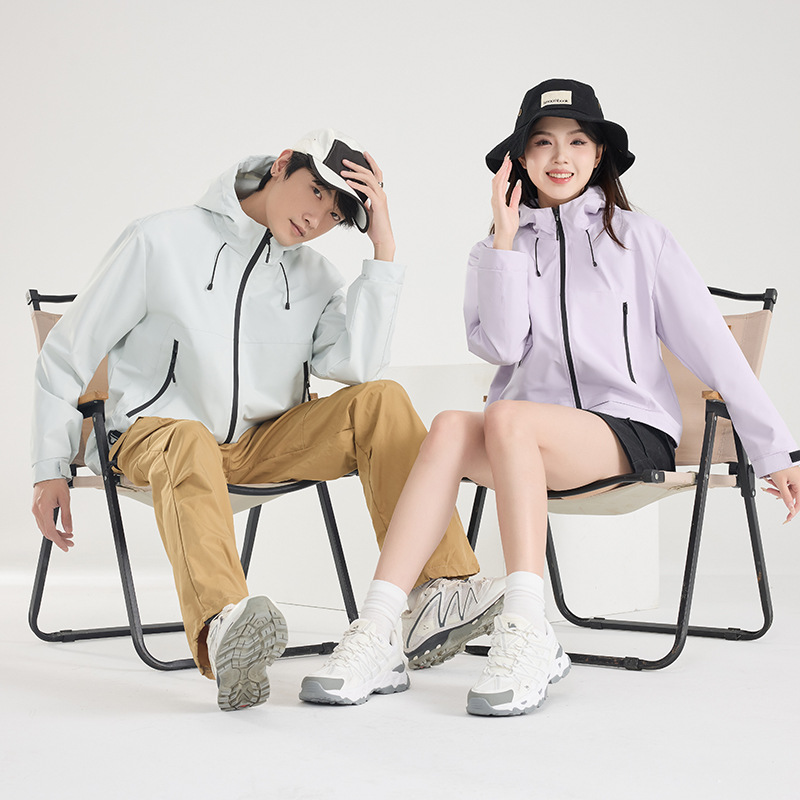 Customized Wholesale 2025 Spring New Style Jacket for Men and Women Single Layer Outdoor Mountaineering Hiking Windproof and Waterproof Jacket