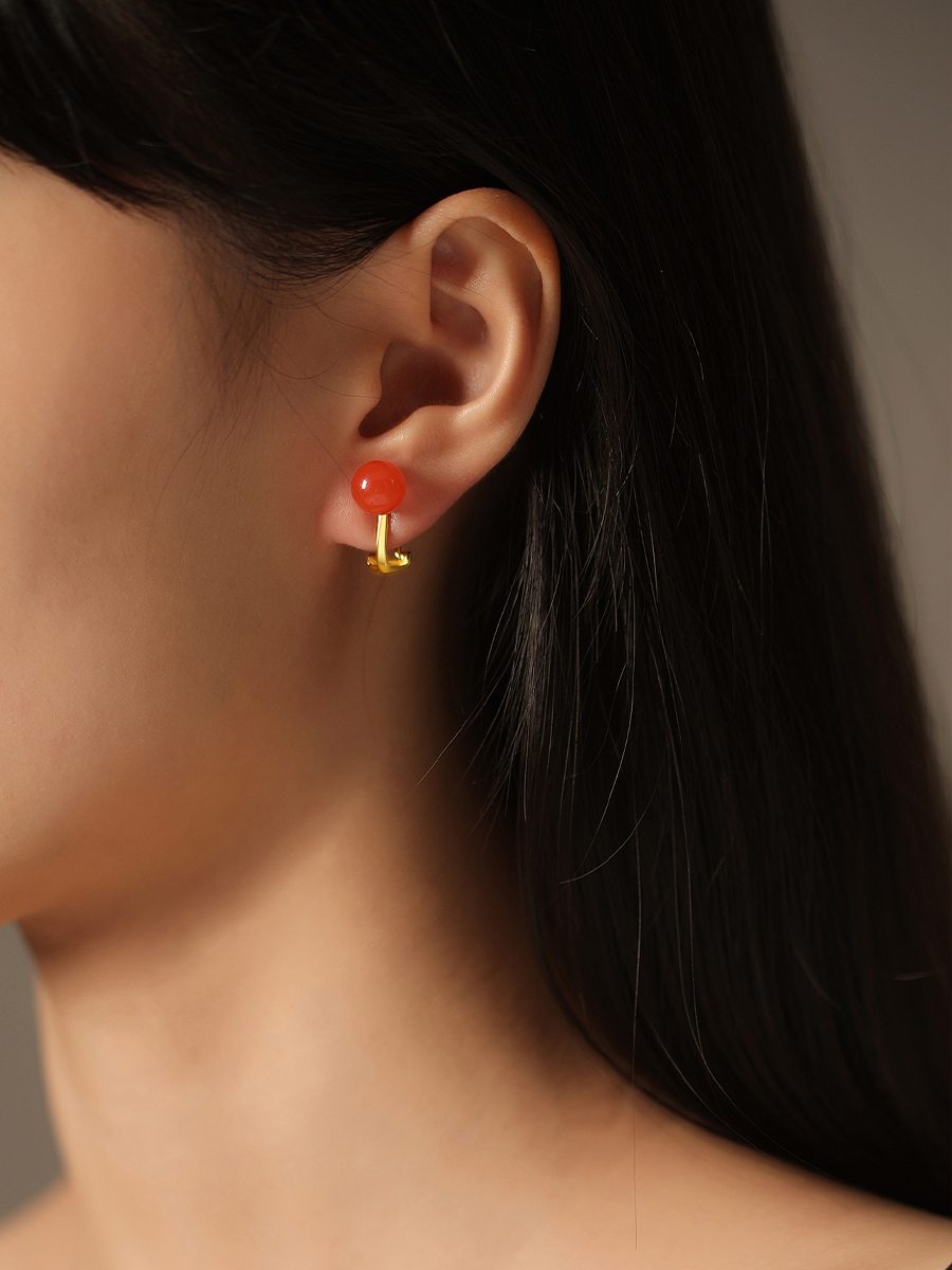 사우스 레드 오닉스 귀 클립 여성용 천연 산 유지 소재 체리 레드 925 TREMELLA 버클 귀 네일 새로운 중국 스타일 채식 네일