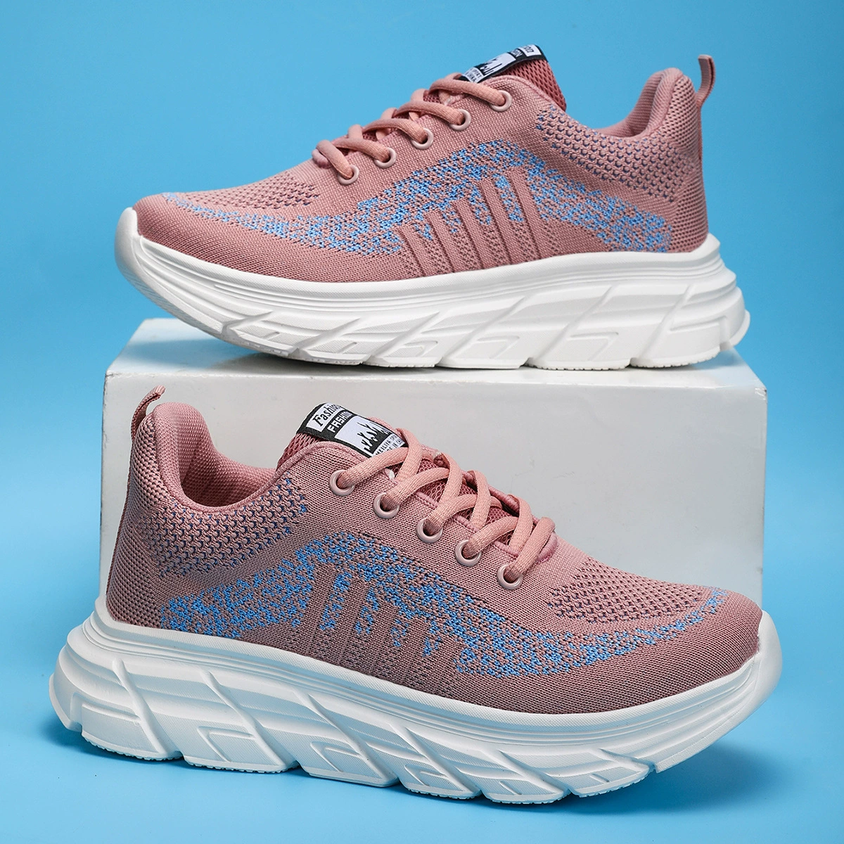 2025 Летняя новая легкая кроссовка нескользящая мягкая подошва дышащая сетка обувь амортизация повседневная спортивная обувь женская обувь беговая обувь женщина