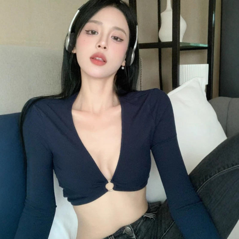 Design Sense Niche Blue V-neck Long-sleeved T-shirt Women's Autumn Y2K Sweet Hot Girl Metal Hollow Slim-fit Short Top