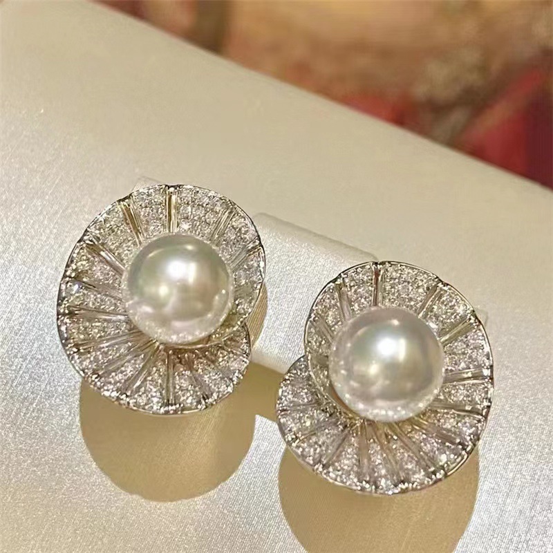 1 Pair Lady Shell Plating Inlay Copper Artificial Pearls Ear Studs display picture 1