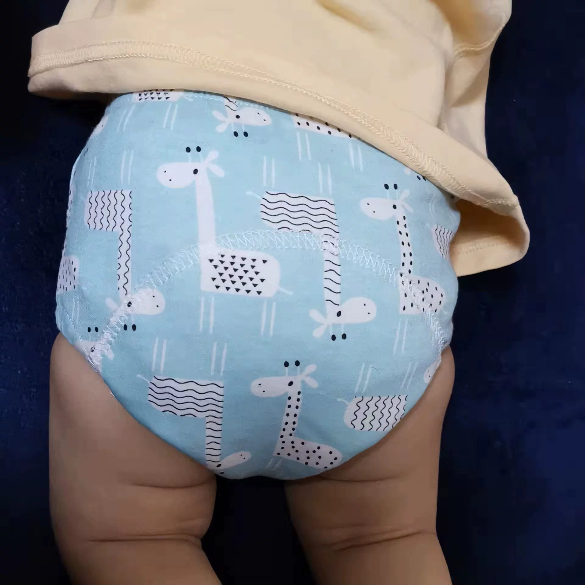 Производители поставляют детские учебные штаны Тренировочные штаны для новорожденных