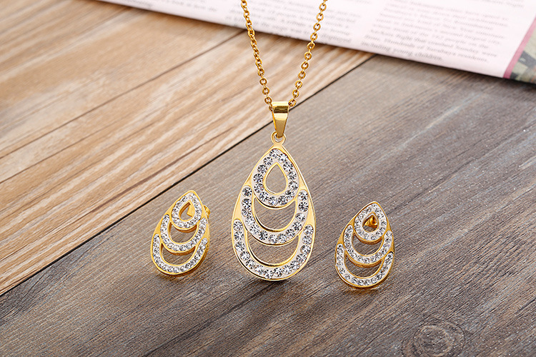 12g Weight Vacuum Plating Gold Plating Process 18K Gold Plated Plating Material Wedding, Travel Occasion Titanium Steel Material Women'S Gender Fashion Style Fashion 18K Gold Plated Titanium Steel Wholesale 2
