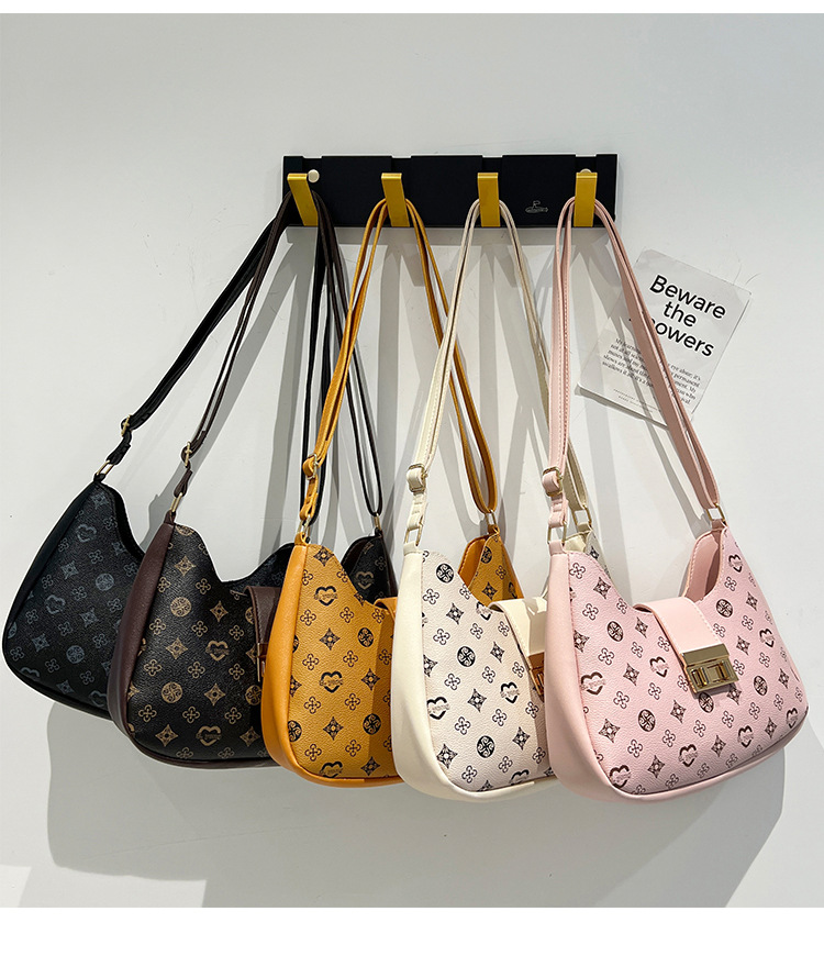 Women's Medium PVC Monogram Vintage Style Classic Style Zipper Underarm Bag display picture 1