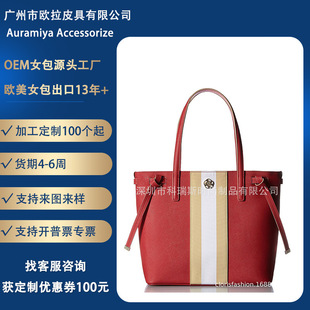 �羳����ӆ؛�r�Зl�yײɫ�������ذ����e�ٴ�Ů�μ����K��ˮͰ��