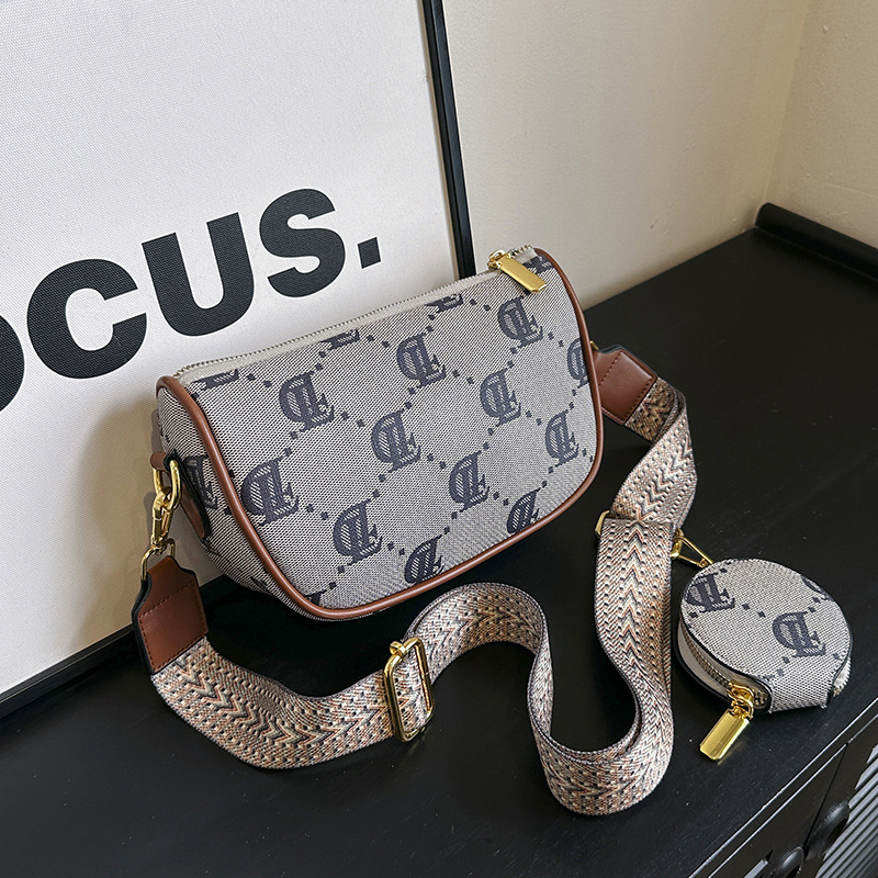 復古包包女2024新款帆布印花小方包百搭寬肩帶斜挎包流行單肩女包