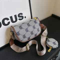 復古包包女2024新款帆布印花小方包百搭寬肩帶斜挎包流行單肩女包