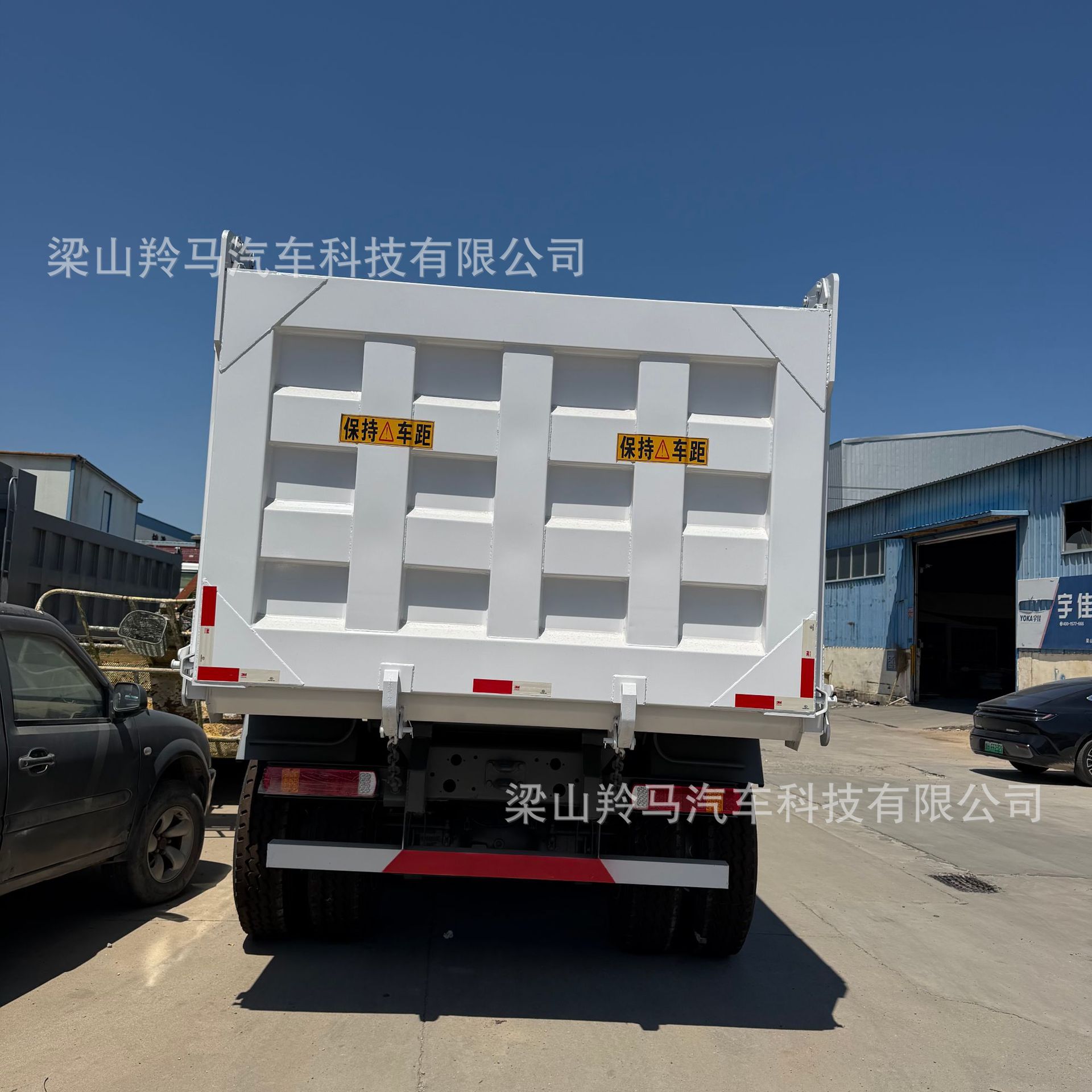 Cross-border medium-duty specialized work truck, Sinotruk HOWO 6x4 dump truck, HOWO tipper truck, transport dump truck